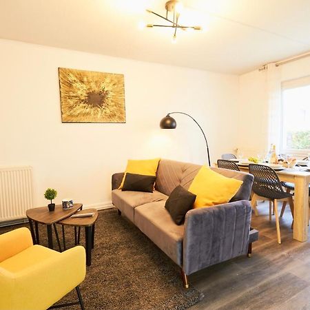Mona Lisa : Superbe Loft Centre Ville - Parking Gratuit - Wifi Ultra Rapide-Appareil Massage-Netflix-Jeu Societe Troyes Luaran gambar