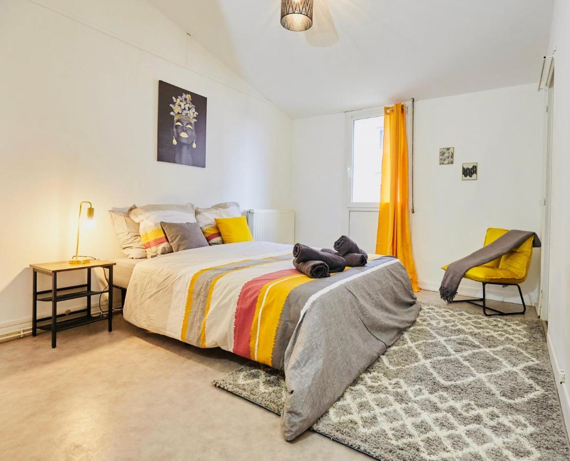 Mona Lisa : Superbe Loft Centre Ville - Parking Gratuit - Wifi Ultra Rapide-Appareil Massage-Netflix-Jeu Societe Troyes Luaran gambar