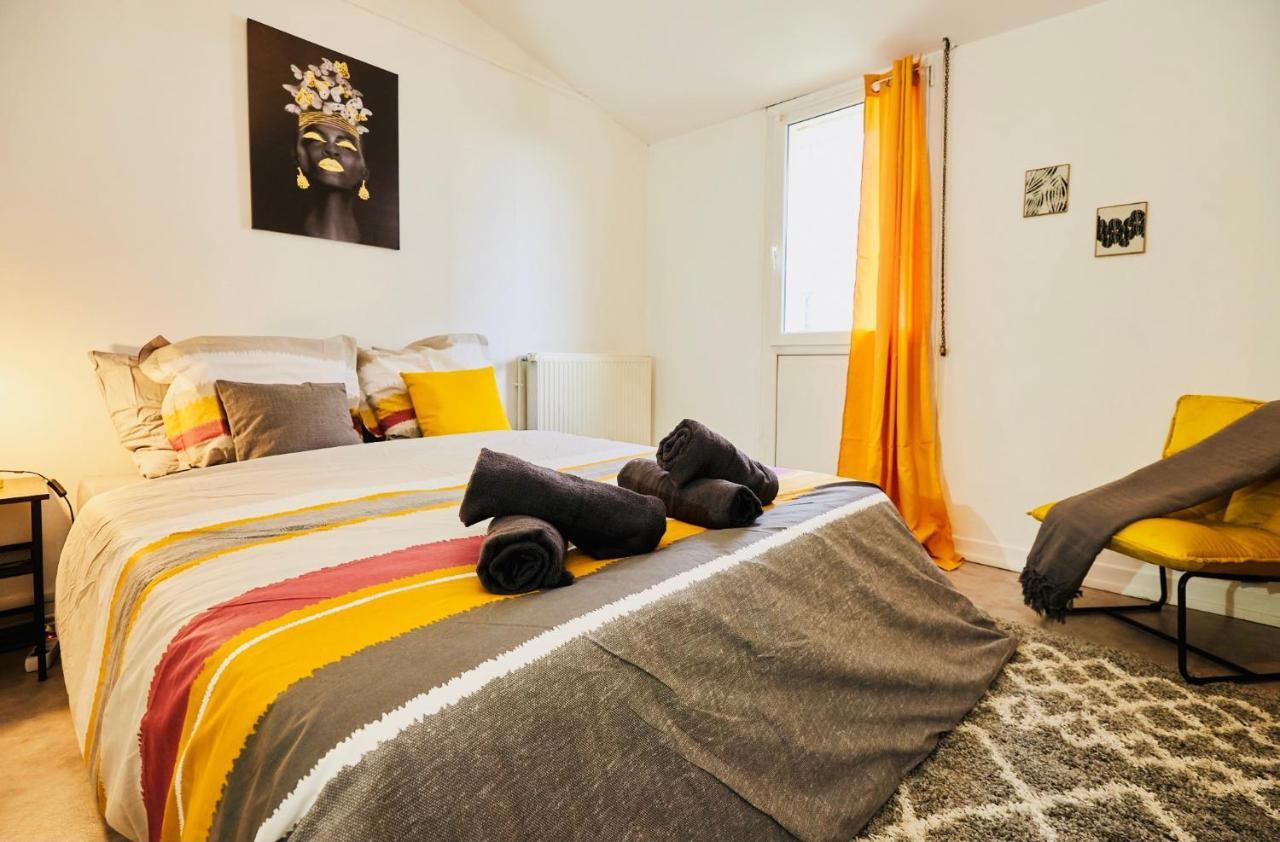 Mona Lisa : Superbe Loft Centre Ville - Parking Gratuit - Wifi Ultra Rapide-Appareil Massage-Netflix-Jeu Societe Troyes Luaran gambar